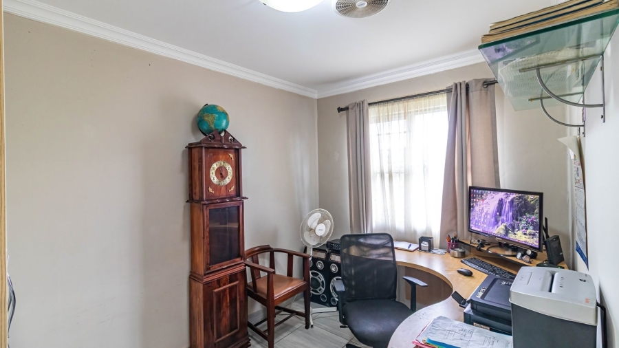 3 Bedroom Property for Sale in Nahoon Valley Park Eastern Cape